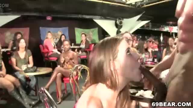 Horny college girls looking for a good time